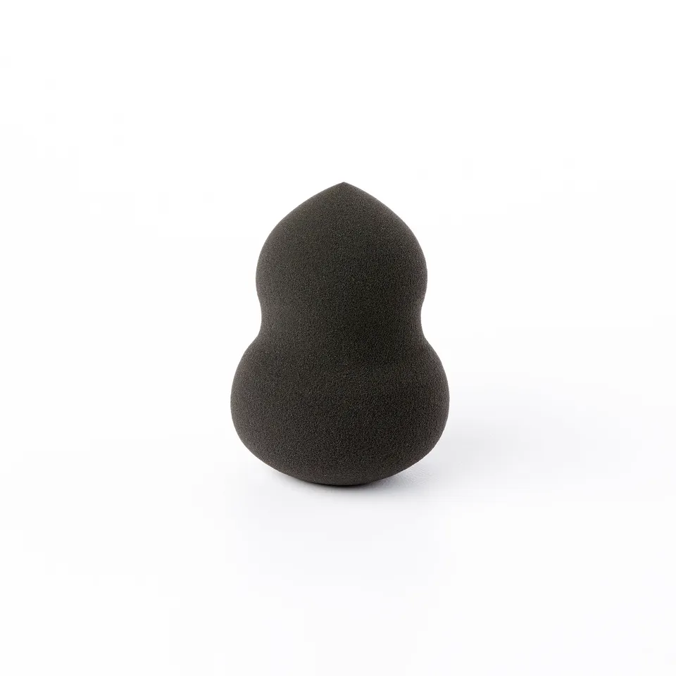 earth-therapeutics-precisso-cosmetic-blending-sponge-charcoal-bamboo-charcoal-in image 1