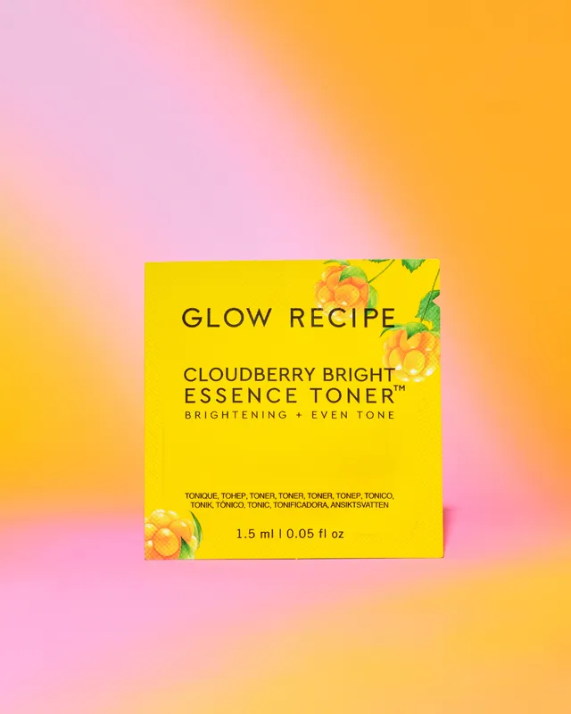 glow-recipe-cloudberry-bright-essence-toner-sachet-1-5ml-sample image 1