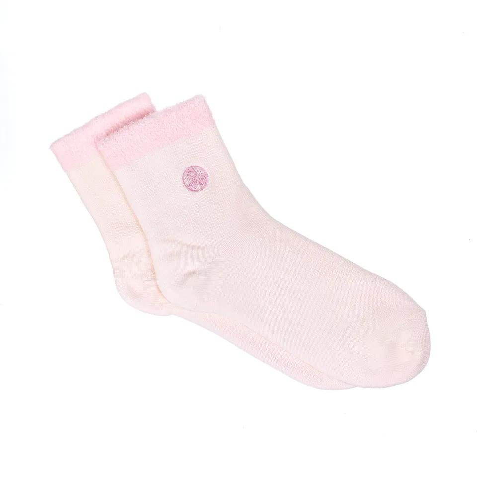 earth-therapeutics-thermal-double-layer-socks-pink-moisturizing-shea-butter-infu image 1
