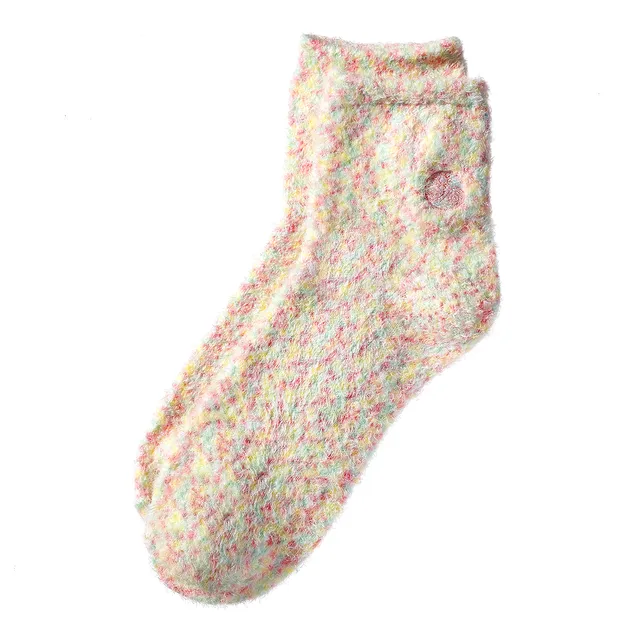 earth-therapeutics-hemp-seed-oil-plush-socks-moisturizing-infused-with-hemp-seed image 1