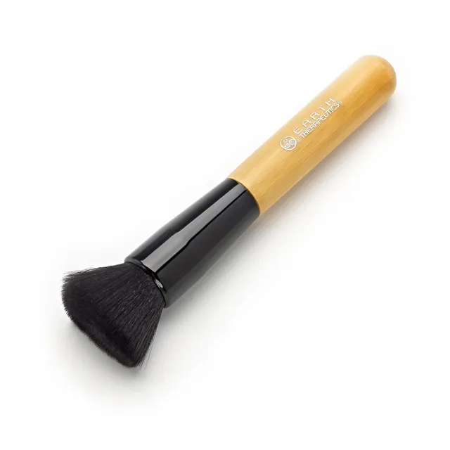 earth-therapeutics-flat-top-blending-brush-with-recycled-aluminum-ferrule image 1