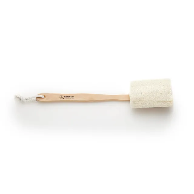 earth-therapeutics-loofah-back-massager-brush-with-wooden-handle-natural-exfolia image 1