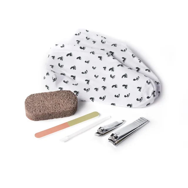 earth-therapeutics-pedi-care-kit-foot-grooming-set-with-moisturizing-socks-pumic image 1