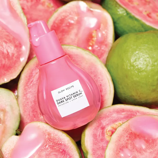 glow-recipe-guava-vitamin-c-dark-spot-serum image 1