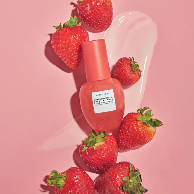 glow-recipe-strawberry-smooth-bha-aha-salicylic-serum image 1