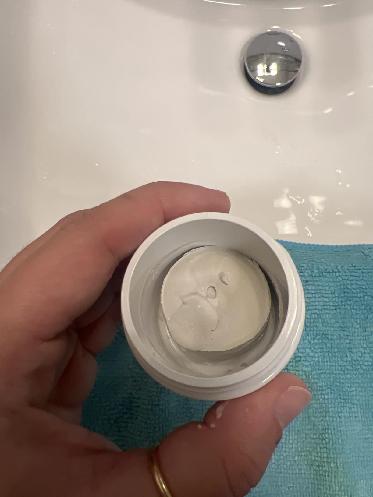 Clears my pores
