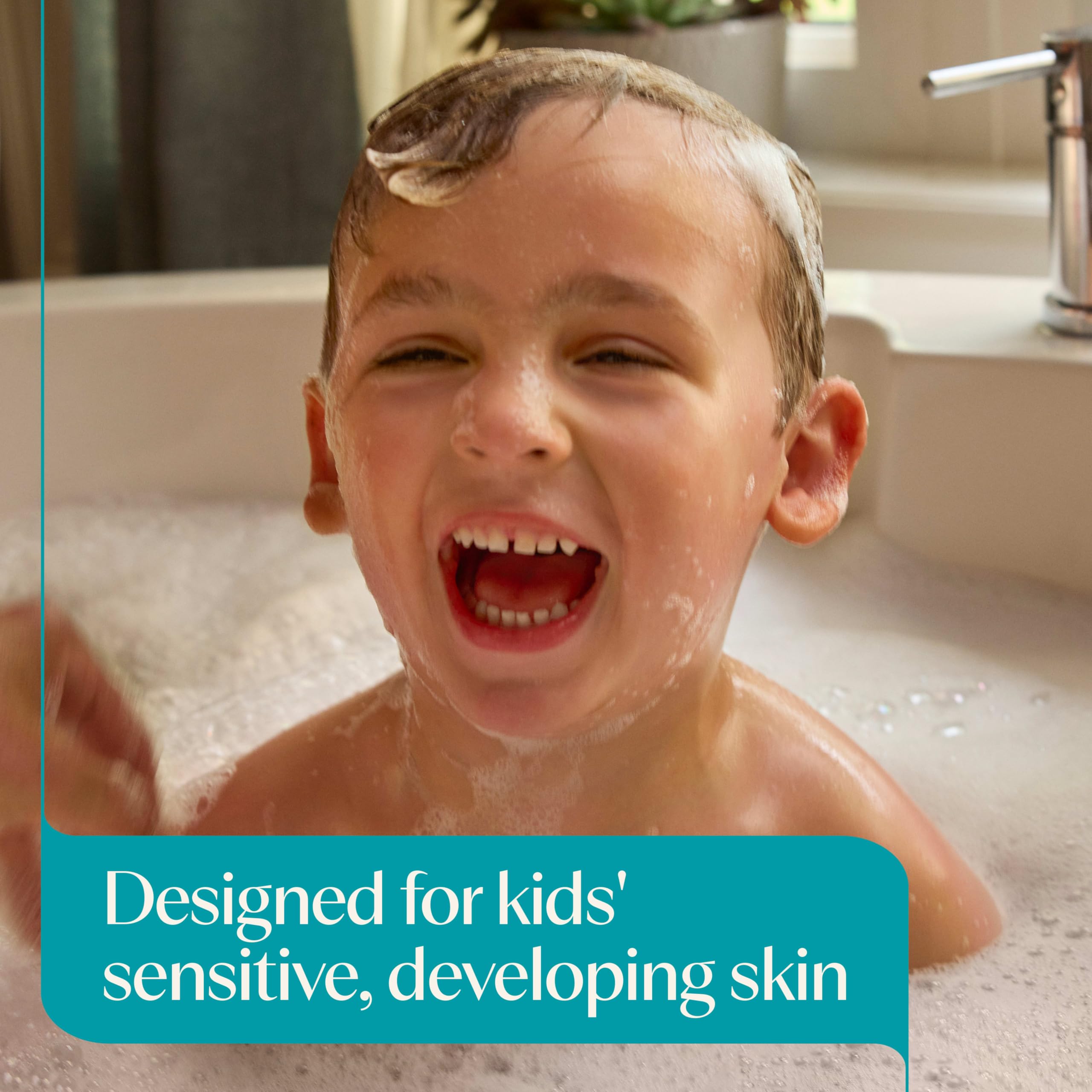 aveeno-kids-sensitive-skin-face-body-wash-with-oat-extract-tear-free-hypoallerge image 4
