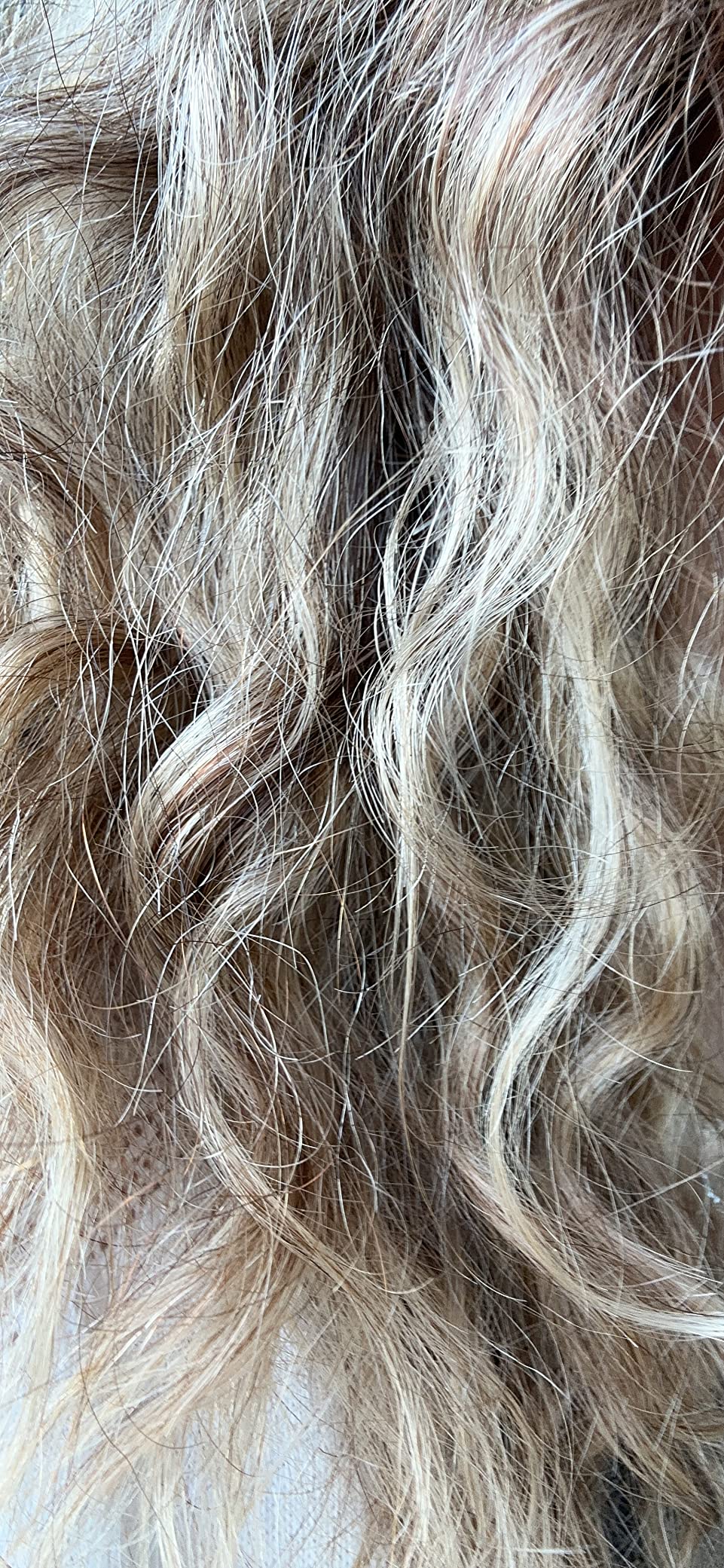 Refreshing and volumizing