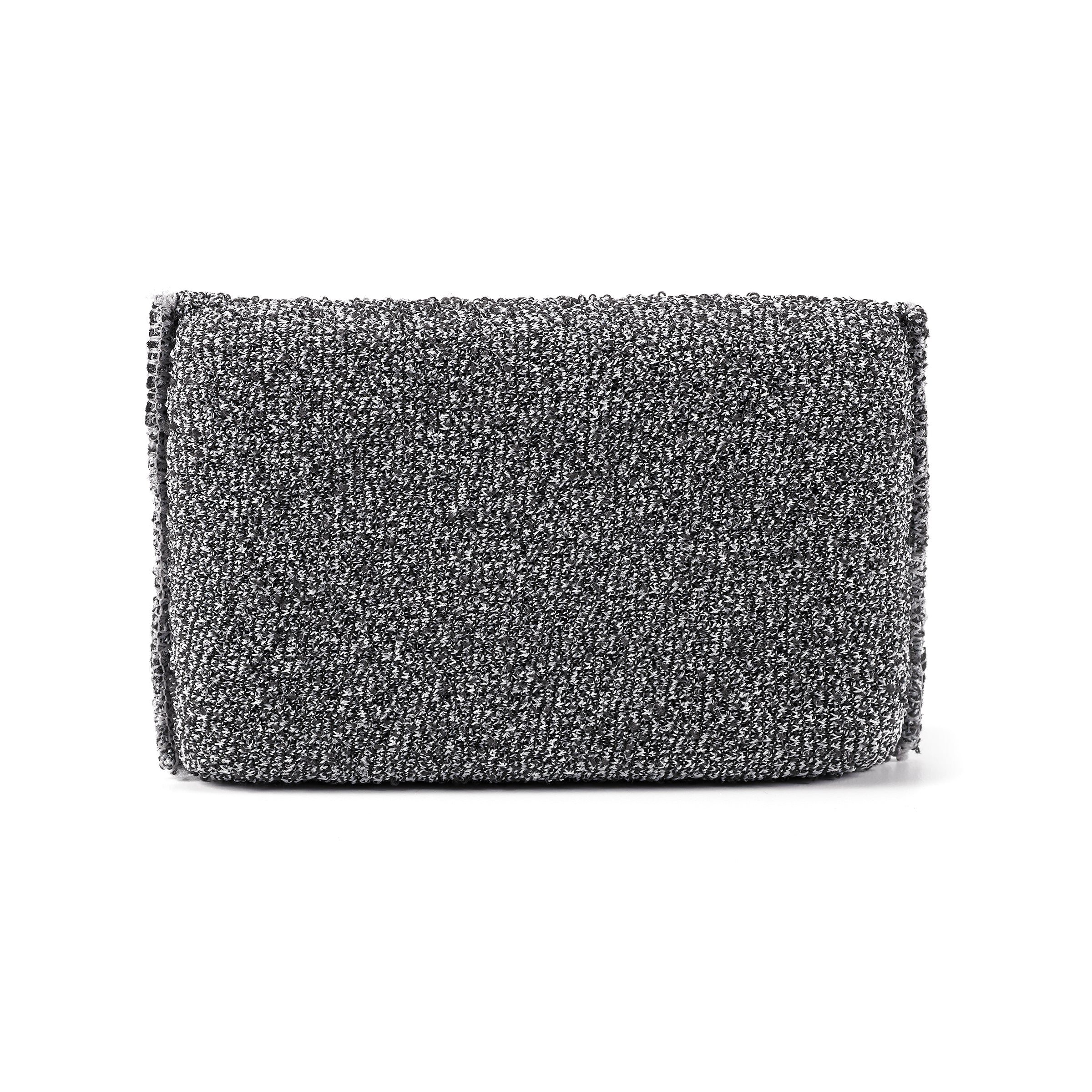 earth-therapeutics-charcoal-exfoliating-sponge-rectangular image 3