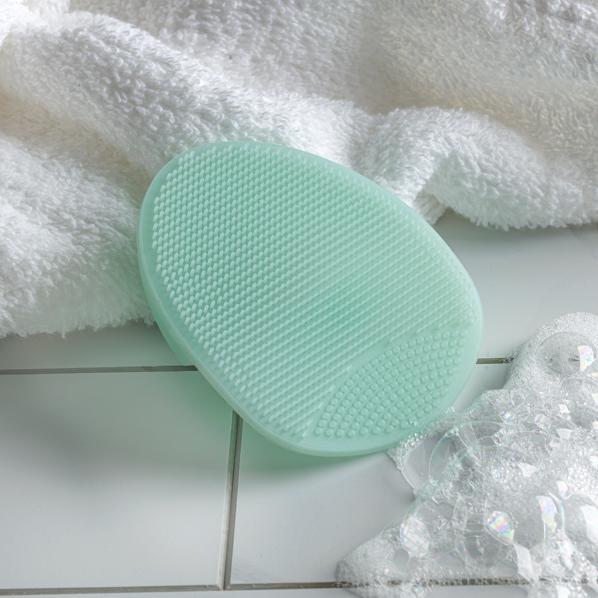 earth-therapeutics-siliconesoft-exfoliating-facial-brush-100-premium-silicone-ge image 5